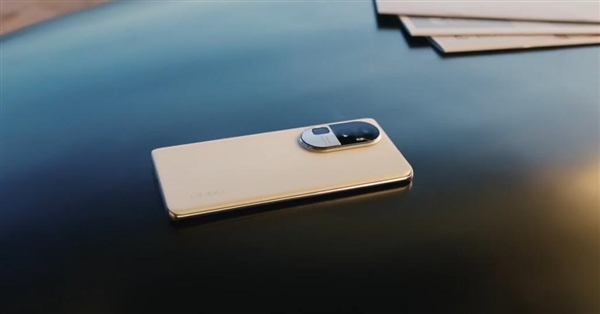 OPPO Reno10 Pro+发布:潜望长焦回归 3899元起(图1) OPPO Reno10 Pro+发布:潜望长焦回归 3899元起(图1)